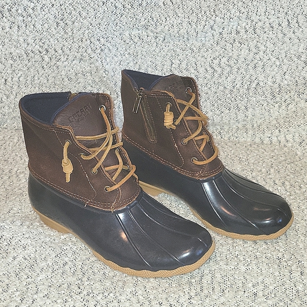 Sperry STS91175 Saltwater Duck Boot Sz. 10/ 41